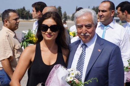 Altın Koza'ya katılacak sanatçılar Adana'ya geldi