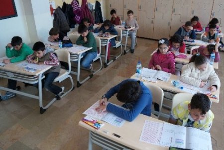 'Altın öğrenciler' başarı için ter döktü