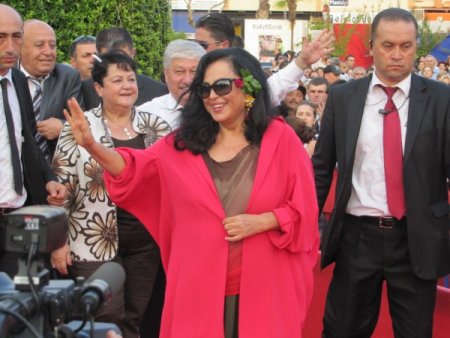 Altın Portakal’da geleneksel kortej geçişi yapıldı