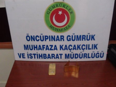 Altın ve gümüşü vücutlarına bantlayan Suriyeliler yakalandı