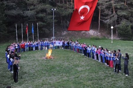 Altındağlı gençler, yaylada yaz kampına girdi