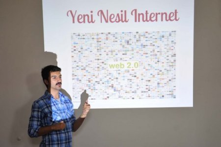 Altındağlı gençlere sosyal medya semineri