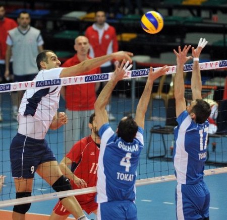 Altınordu Konak Belediyespor Erkek Voleybol Takımı birinci lige çıktı