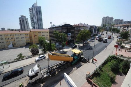 Altyapısı Yenilenen Hoşdere Caddesi Asfaltlanıyor