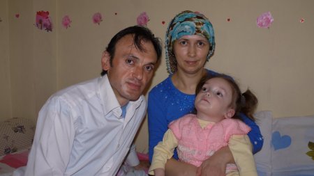 Amansız hastalığa yakalanan minik Nisanur'un yaşam mücadelesi