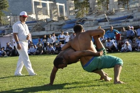 Amasya Karakucak Güreşleri’nde Başpehlivan Ali Rıza Kaya oldu