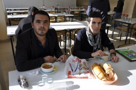 Amasya Üniversitesi 'öğrenciler derse aç geliyor' diye çorba dağıtmaya başladı