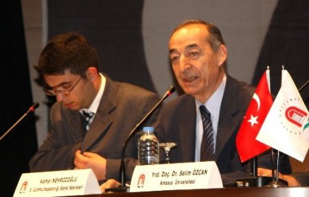 Amasya Üniversitesi’nde 'Lozan Anlaşması ve Türkiye Cumhuriyeti' konuşuldu