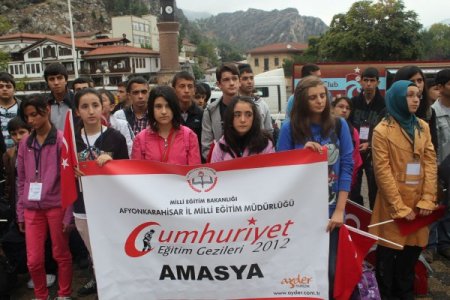 Amasya’dan 40 öğrenci, Cumhuriyet Eğitim Gezisi'ne katıldı
