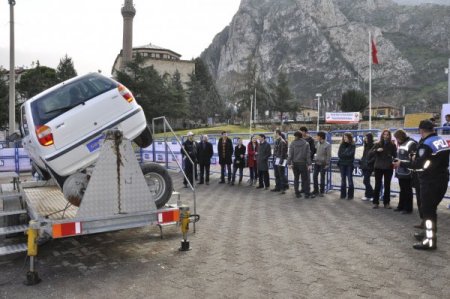 Amasya'nın yüzde 9'u emniyet kemeri takıyor