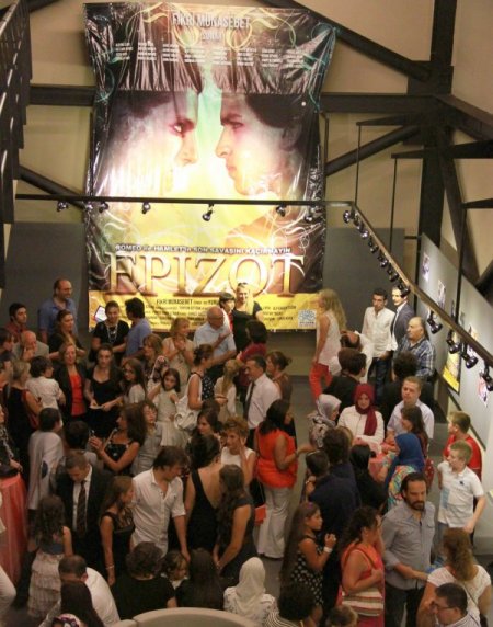 Amatör gençler toplandı, ‘Epizot’ filmini çekti