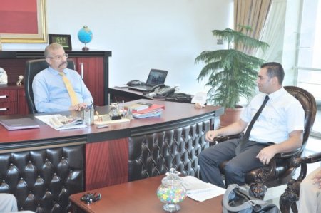 Amatör Telsizciler Vali Cerrah’ı Ziyaret Etti