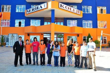 Amerikalı Öğrenciler Serhat Koleji'nde Türkçe Öğreniyor