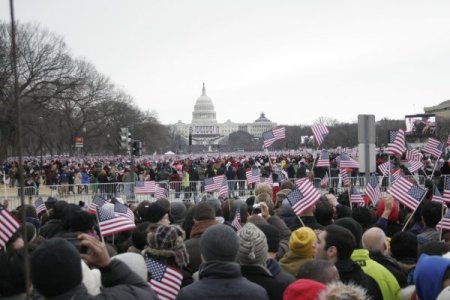 Amerikalılar Obama için Ulusal Meydan’a koştu
