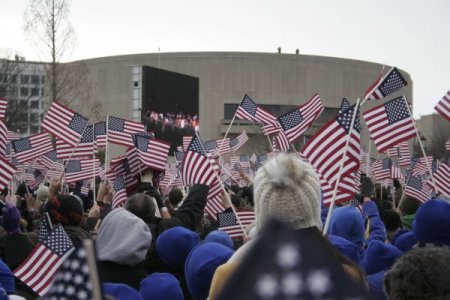 Amerikalılar Obama için Ulusal Meydan’a koştu
