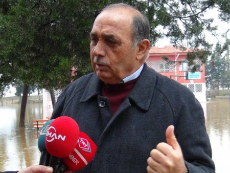 Amik Ovası'nda köyler su altında kaldı eğitime ara verildi