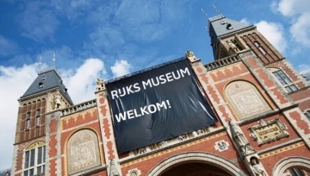 Amsterdam’da Rjksmuseum yeniden kapılarını açtı