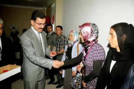 Ana Kız Okuldayız Kampanyasının Ödül Töreni Yapıldı