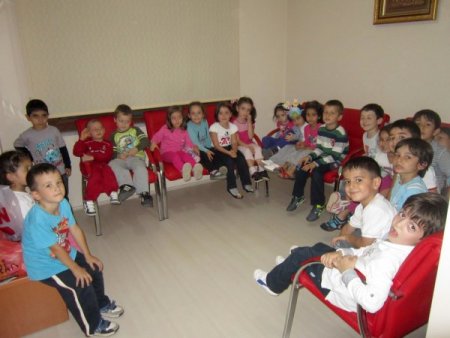 Ana sınıf öğrencileri, diş bakımını hekime sordu