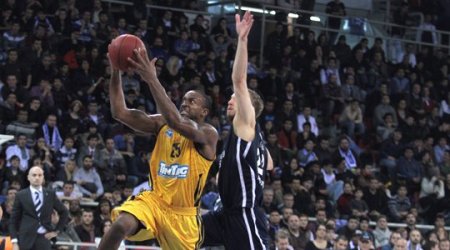 Anadolu Efes, Alba Berlin’i 71 - 62 mağlup ederek ikinci galibiyetini aldı