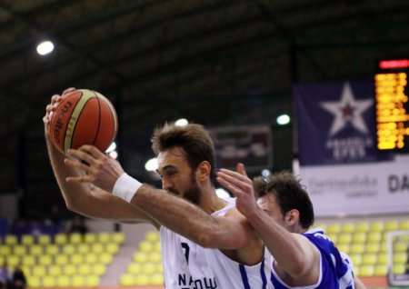 Anadolu Efes: 74 - Türk Telekom: 69
