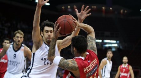 Anadolu Efes: 98 - Olympiacos: 72