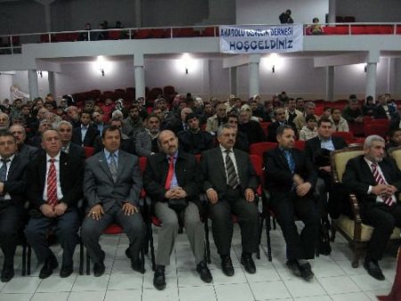 Anadolu Gençlik Derneği Sarıkamış Şehitlerini Anma Programı Düzenledi