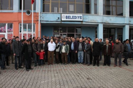 Anadolu Sağlık Meslek Lisesi'nin taşınma kararını protesto ettiler