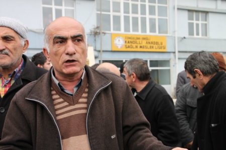 Anadolu Sağlık Meslek Lisesi'nin taşınma kararını protesto ettiler