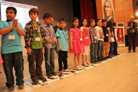 Anafen, başarılı öğrencileri ödüllendirdi