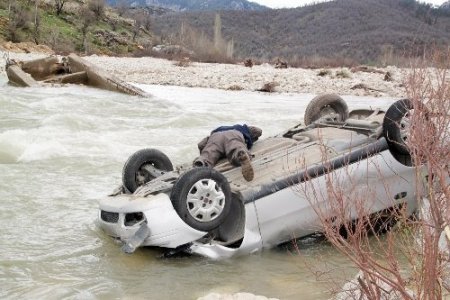 Anamurlu iş adamı ölüm virajından uçtu, hayatını kaybetti
