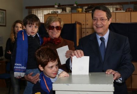 Anastasiadis'ten Kıbrıs sorununa yeşil ışık: Bu cennet adada çözüm şansı var