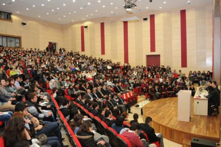 Anayasa Hukukçusu Eral: Yeni Anayasa Bu Yıl Yapılmalı