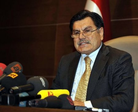 Anayasa Mahkemesi Dtp'yi Kapattı (2)