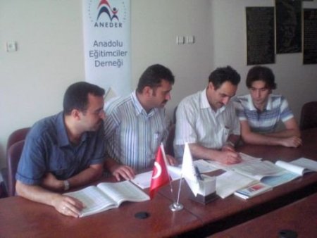 Aneder, Lys Öğrencilerine Ücretsiz Tercih Danışmanlığı Yapıyor