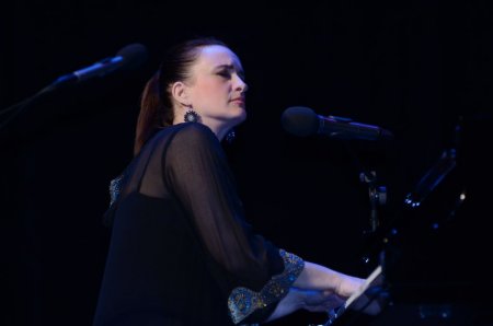 Anjelika Akbar Kiev'de sahne aldı