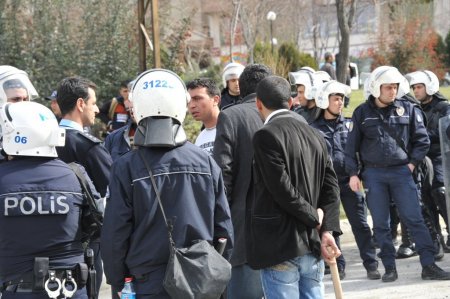 Ankara Dikmen Vadisi'nde dün çıkan olaylar nedeniyle 20 kişi gözaltına alındı