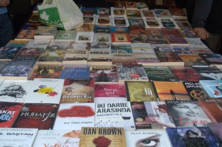 Ankara Emniyeti, 15 bin TL'lik bandrolsüz kitap ele geçirdi