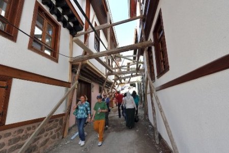 Ankara Kalesi’nde restorasyon sürüyor