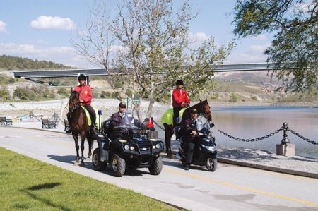 Ankara parklarına atlı, motorlu güvenlik