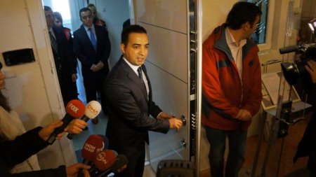 Ankara polisi hırsızların eve girişte kullandığı yöntemleri uygulamalı anlatacak