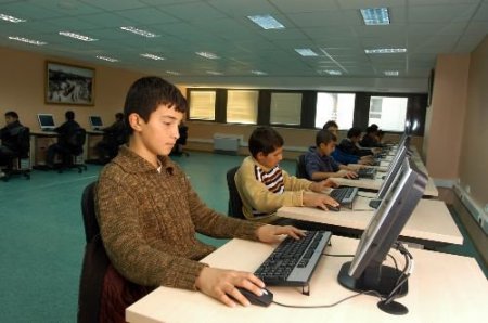Ankara Sokaklarında Çalışan Çocuklar Merkezi'nde 7-15 Yaş Aralığında Çocuklara Hizmet Veriliyor