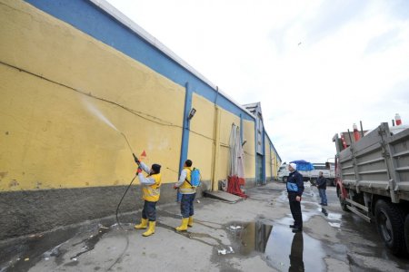 Ankara Toptancı Hali dezenfekte edildi
