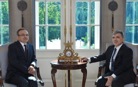 Ankara ve Gazi üniversitelerinin yeni rektörleri Çankaya Köşkü’nde