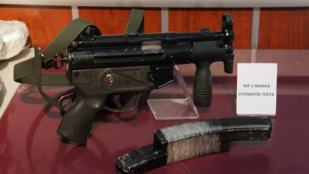 Ankara'da 3 ayrı operasyonda 10 kişi gözaltına alındı