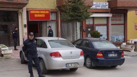 Ankara'da helikopter destekli operasyon