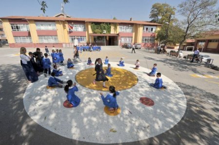 Ankara'da okullar ders saatleri dışında da açık kalacak