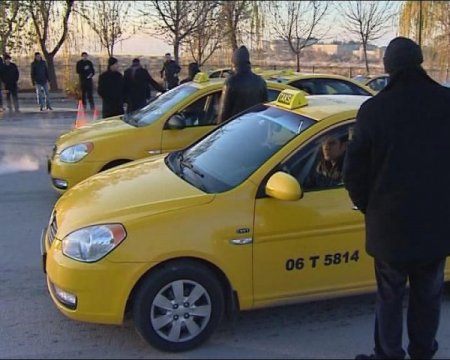 Ankara'da taksiye zam geldi, taksimetre kuyruğu oluştu