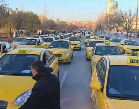 Ankara'da taksiye zam geldi, taksimetre kuyruğu oluştu