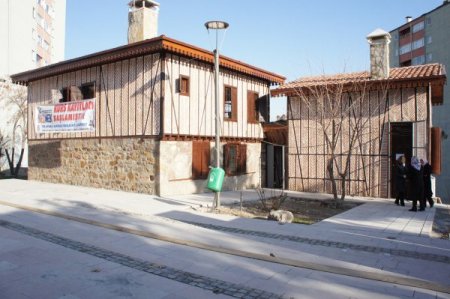 Ankara'da tarihi bağevi meslek kursuna dönüştürüldü